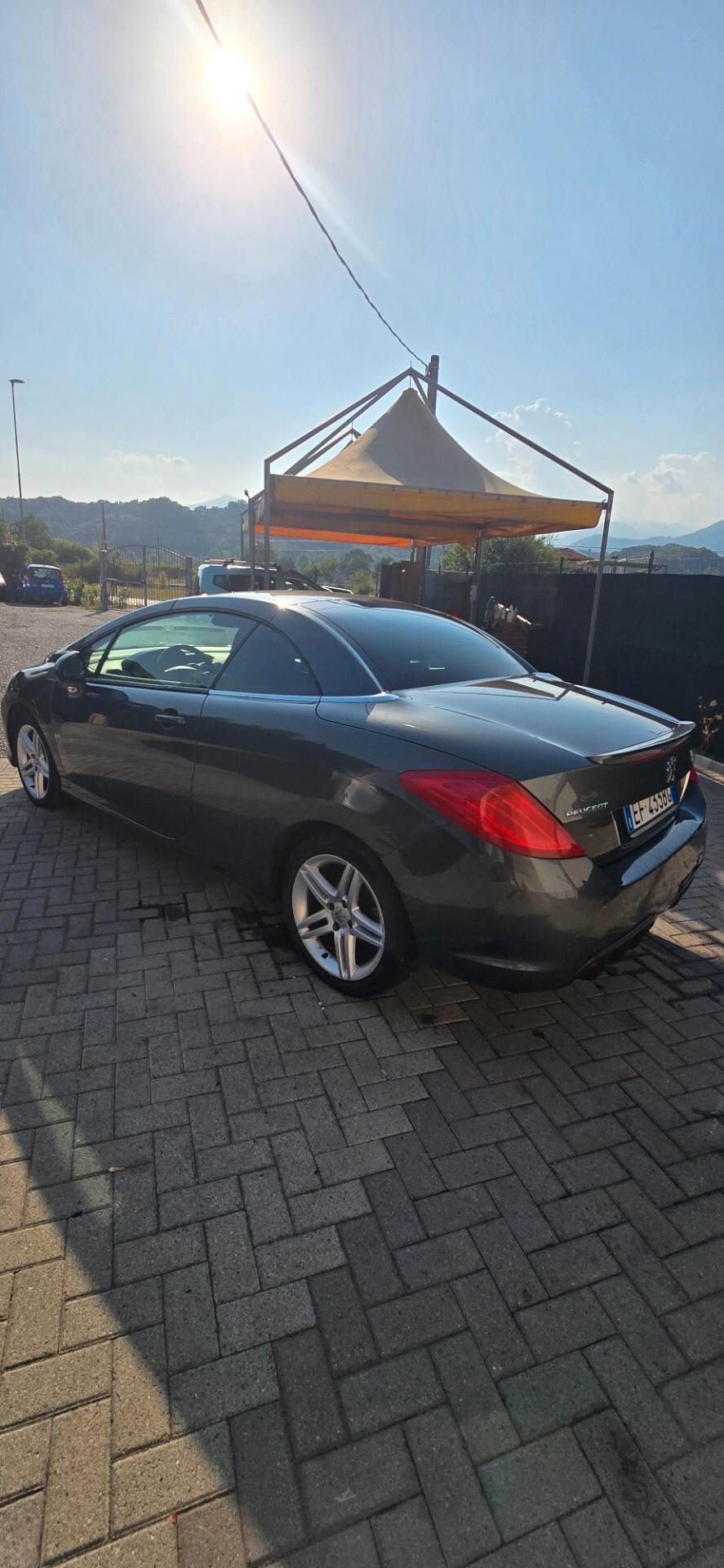Peugeot 308 1.6 HDi 112CV CC Féline