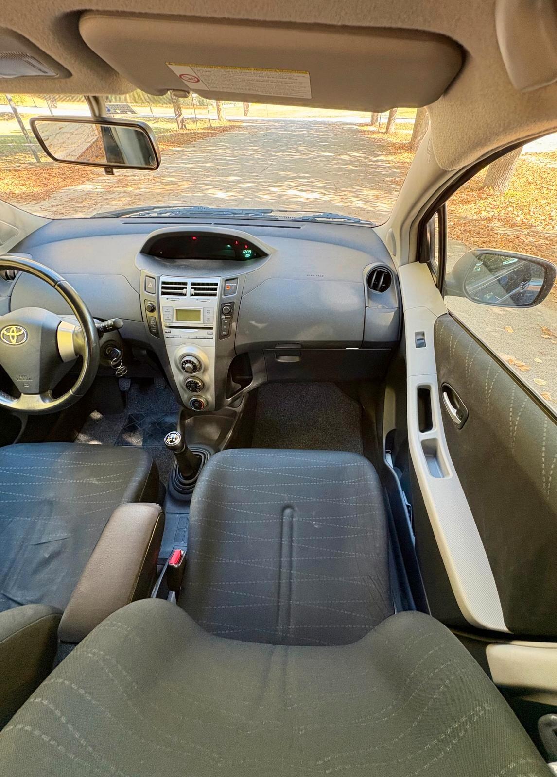 Toyota Yaris 1.4 D-4D 5 porte Navi