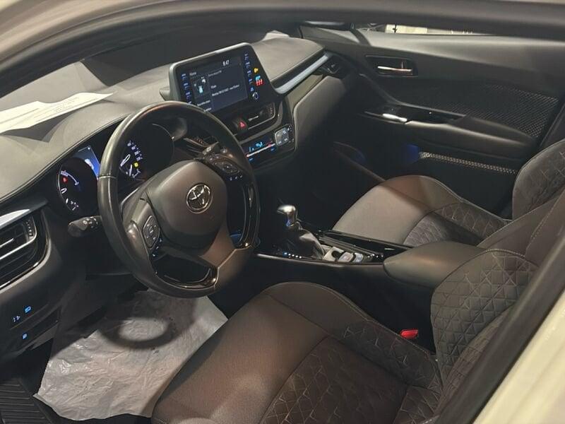 Toyota C-HR C-HR 1.8 Hybrid E-CVT Trend