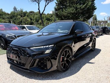 Audi RS3 Head-up display tetto bang&olufsen radar pack performance
