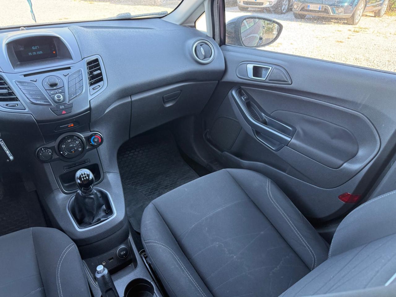 Ford Fiesta 1.5 TDCi 75CV 5 porte Titanium