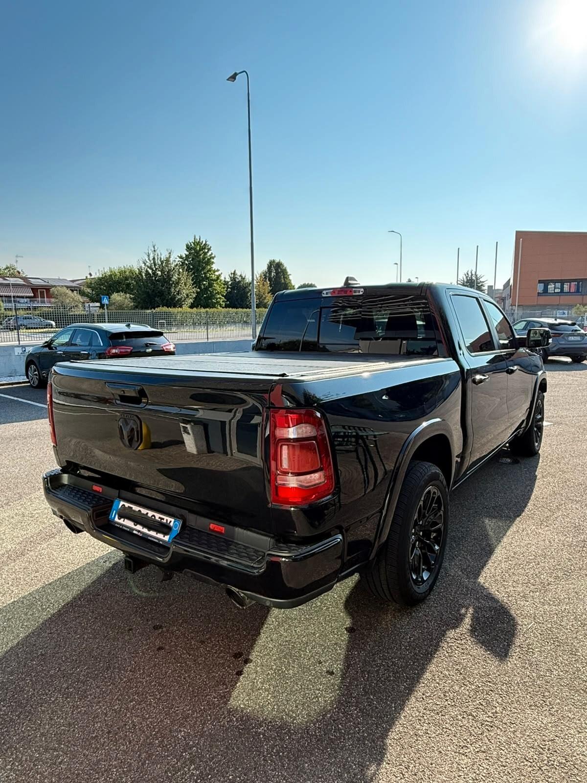 Dodge RAM 1500 5.7 V8 LARAMIE 400cv at8 MY21 GPL