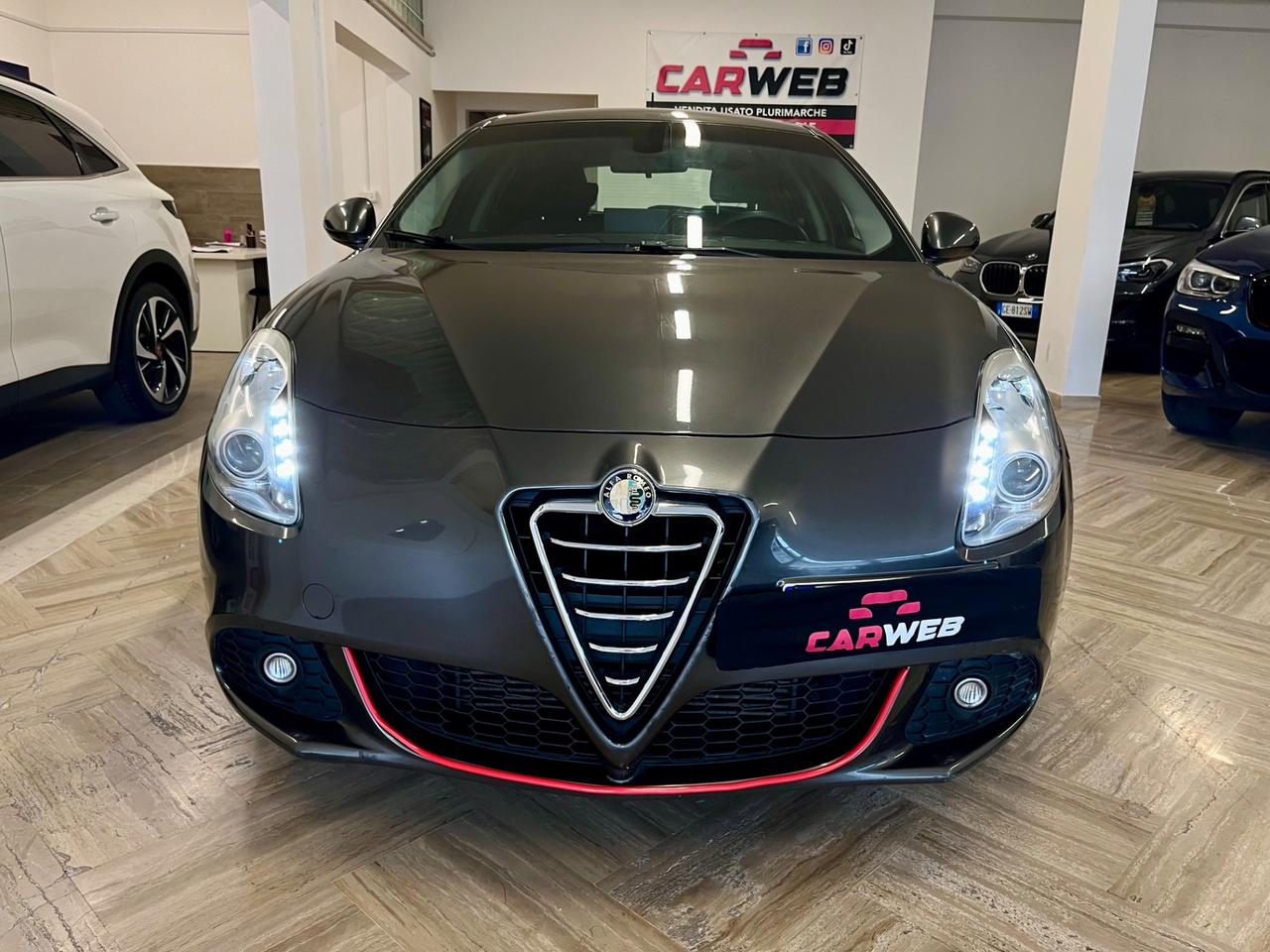ALFA ROMEO Giulietta 1.6 JTDM2 DISTINCTIVE NAVY 2012