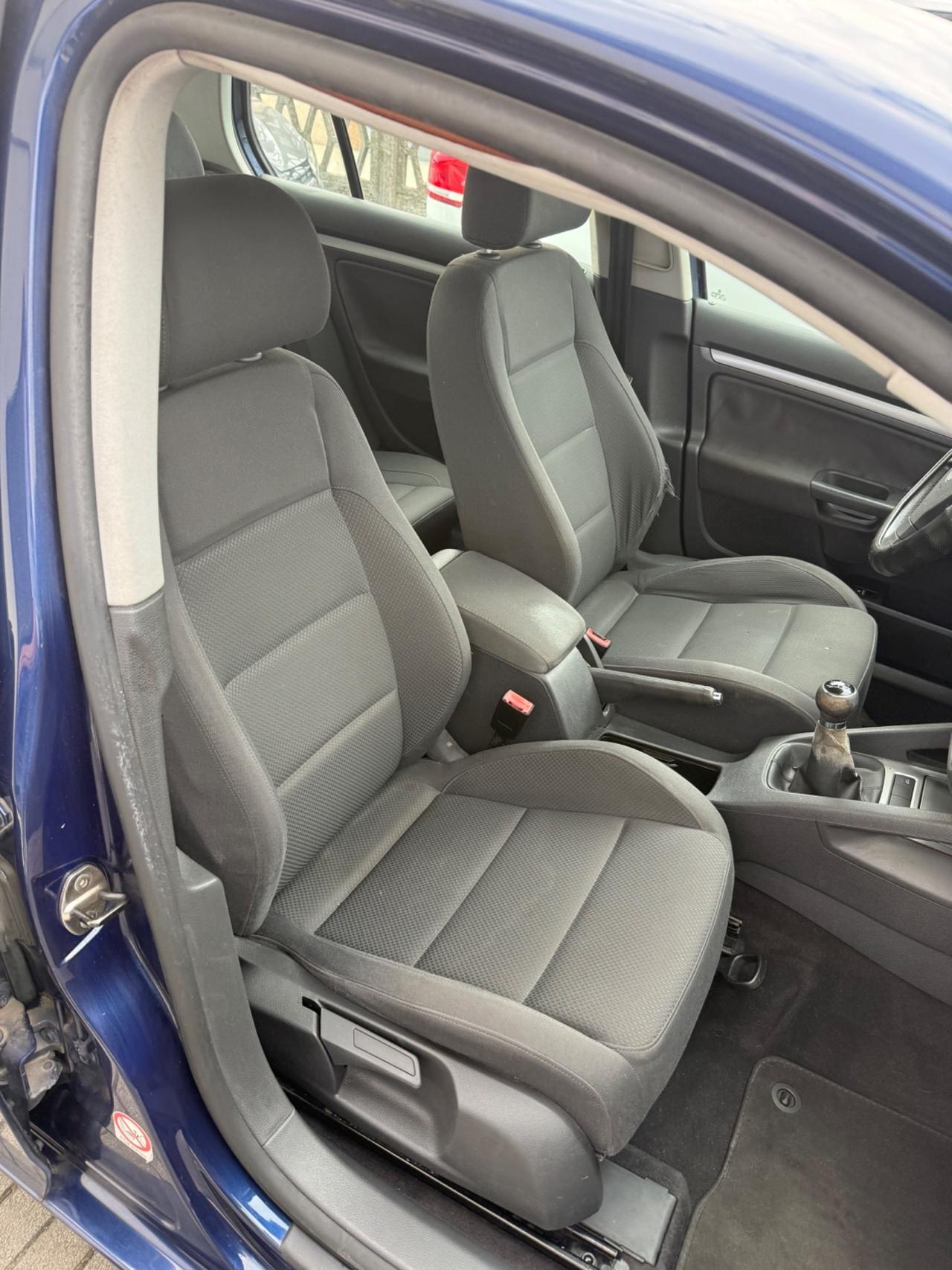 Volkswagen Golf 2.0 16V TDI 5p. Sportline