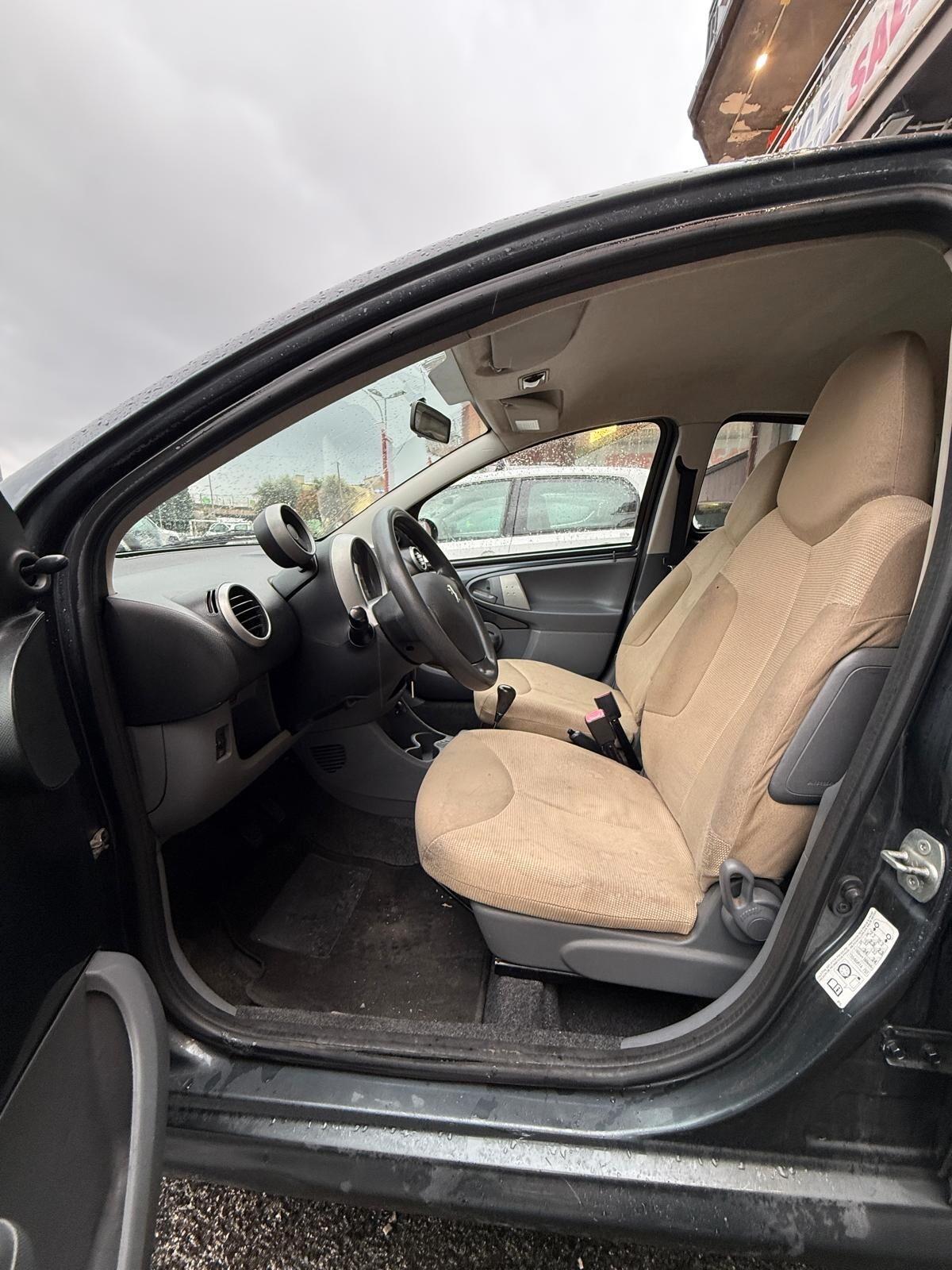 Peugeot 107 1.0 68CV 5p. Plaisir 2Tronic