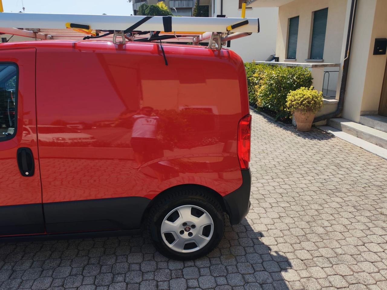 Fiat Fiorino 1.3 MJT 95CV Combinato Adventure