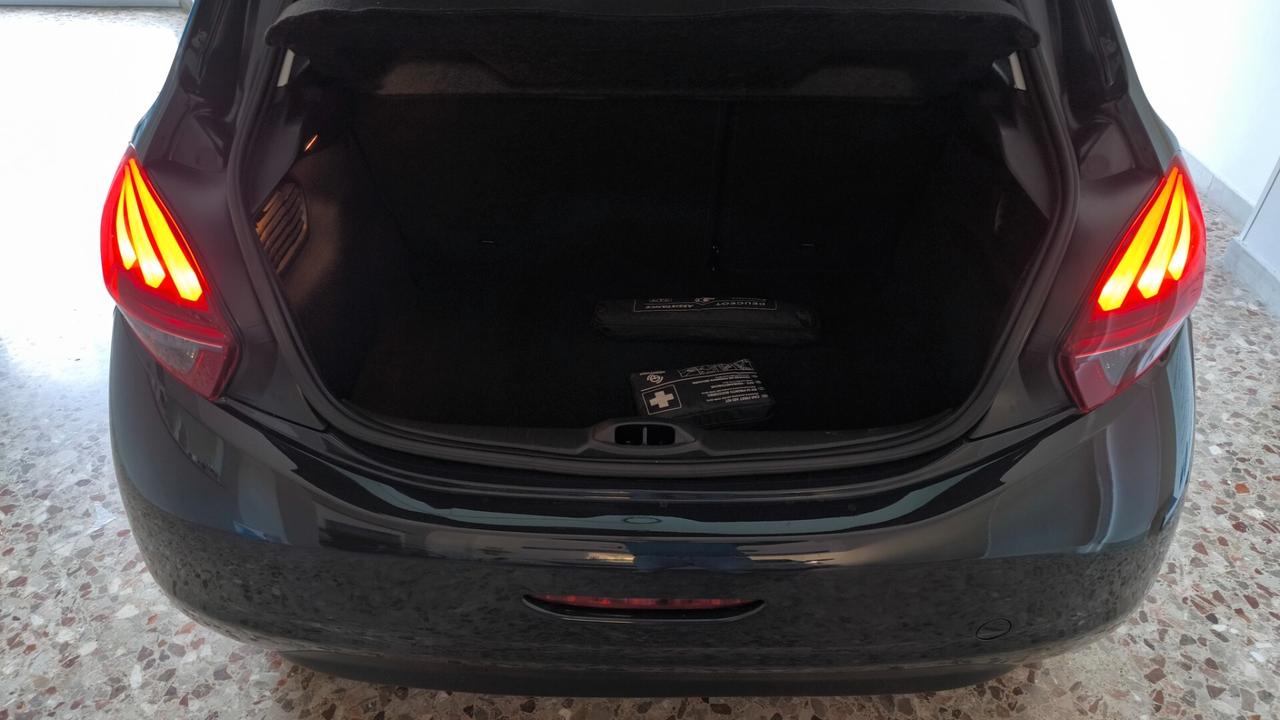 Peugeot 208 PureTech 82 5 porte Active