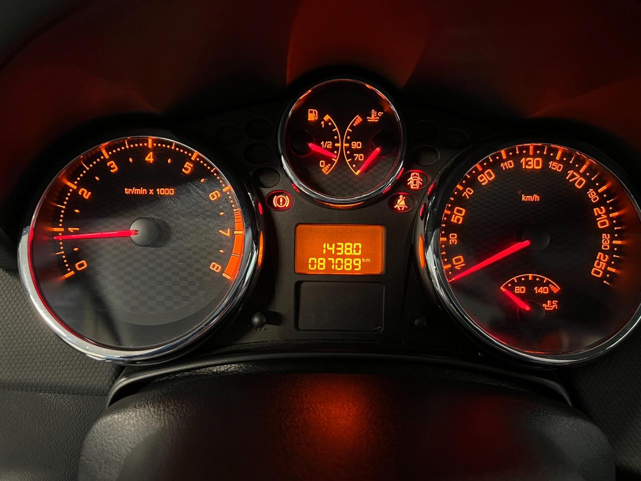 Peugeot 207 1.6 THP 175CV 3p. GTi
