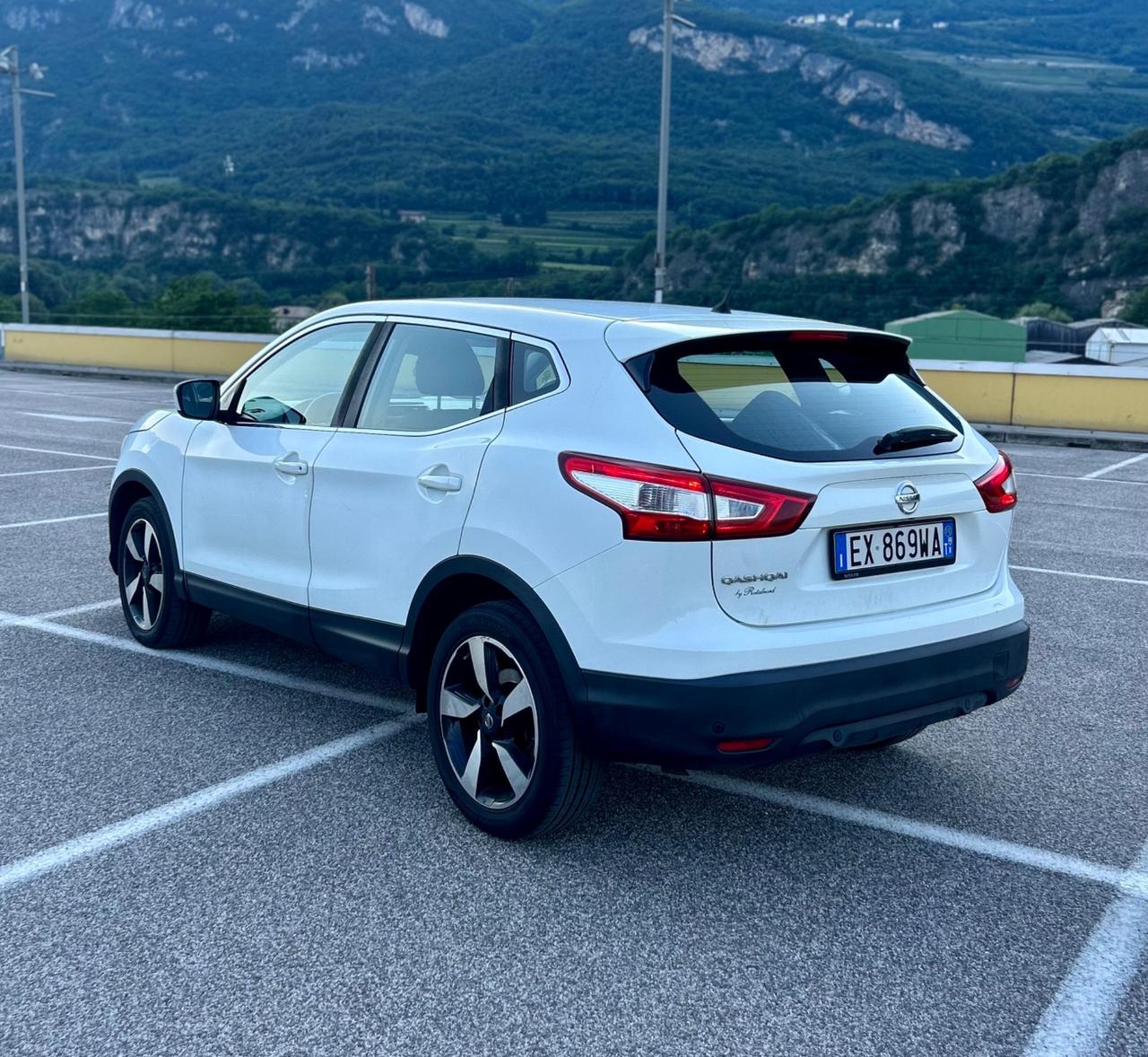 Nissan Qashqai 1.6 dCi 4WD Tekna Neopatentati