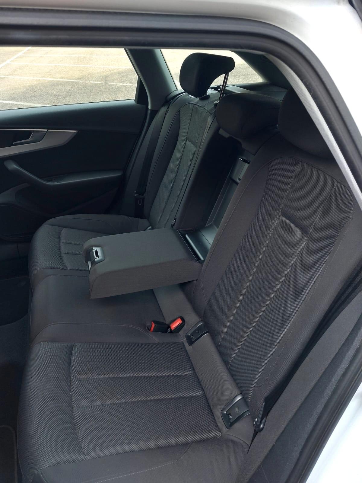 Audi A4 Avant 2.0 TDI 150 CV S tronic SLine