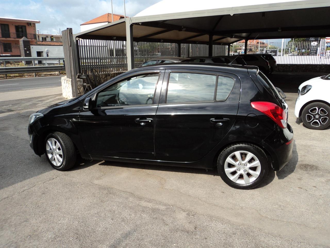 Hyundai i20 1.2 5p. BlueDrive GPL Sound Edition