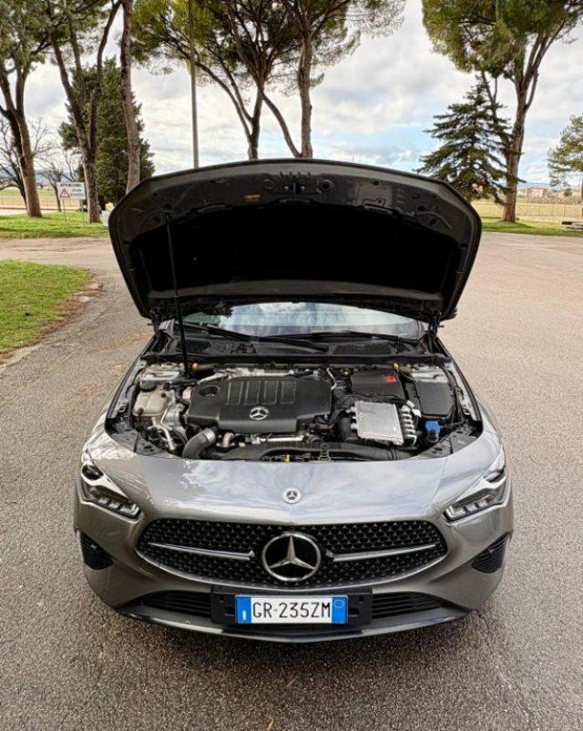 MERCEDES-BENZ CLA 200 d Automatic Shooting Brake Progressive Advanced