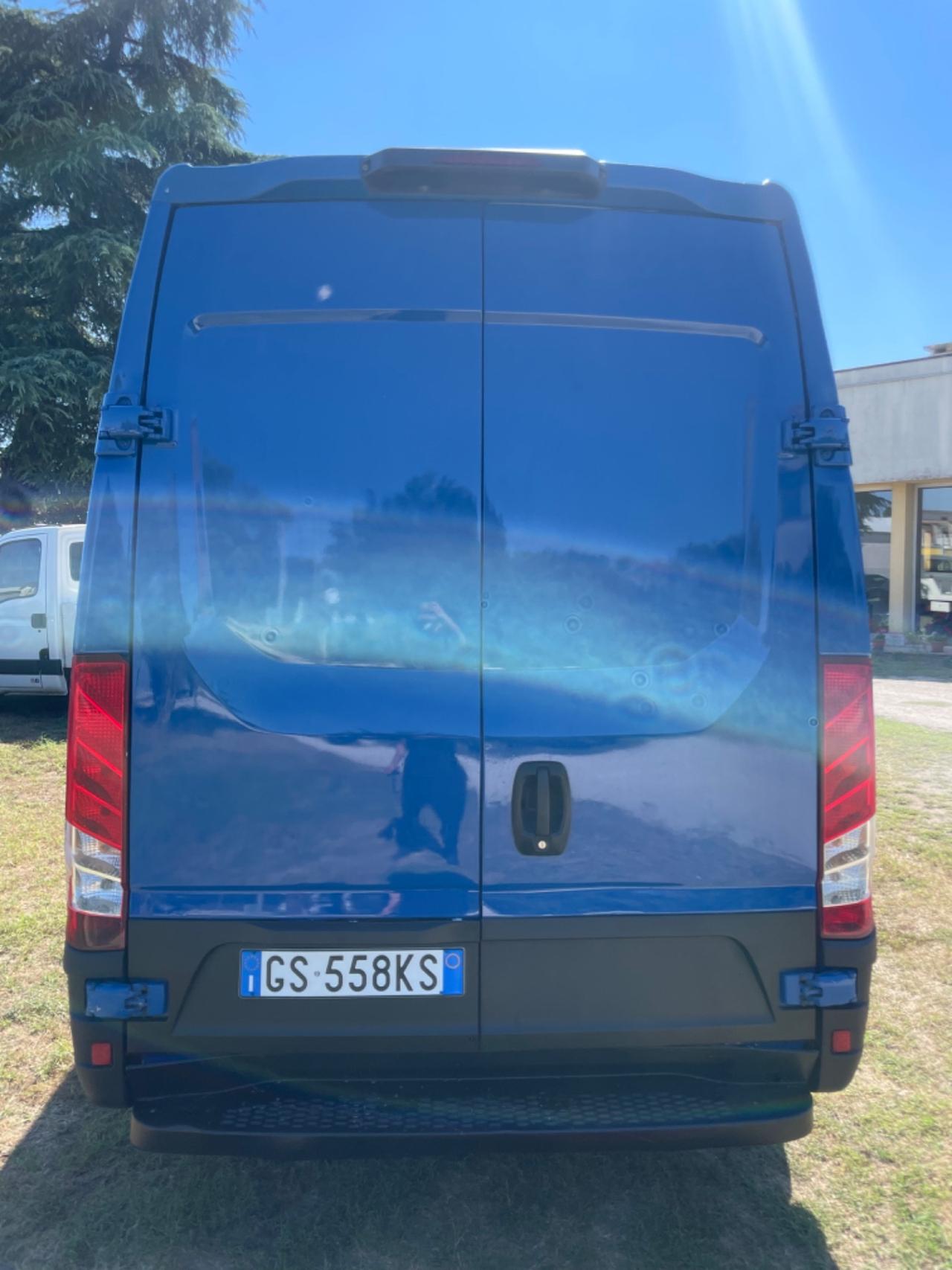 Iveco Daily L2H2