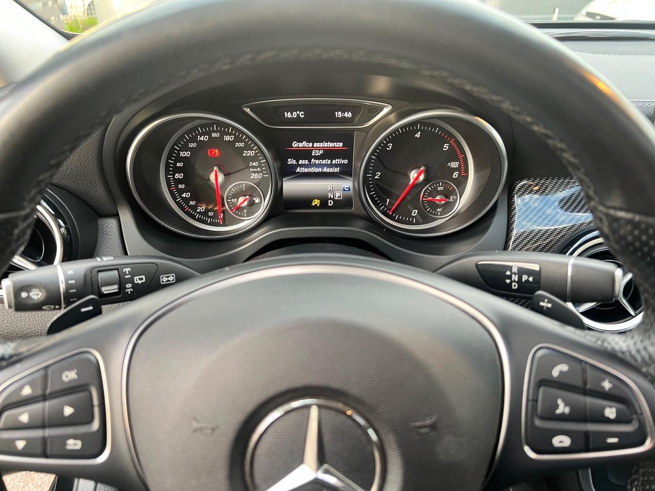 Mercedes-benz GLA 200 d Premium AMG NIGHT EDITION auto LED/TETTO/19;