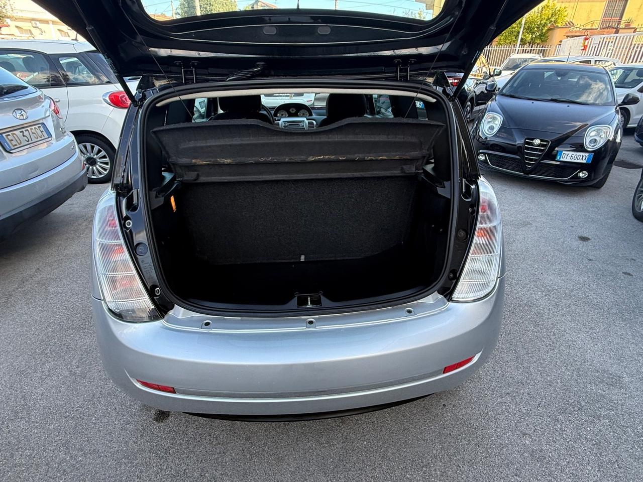 Lancia Ypsilon 1.2 Versus