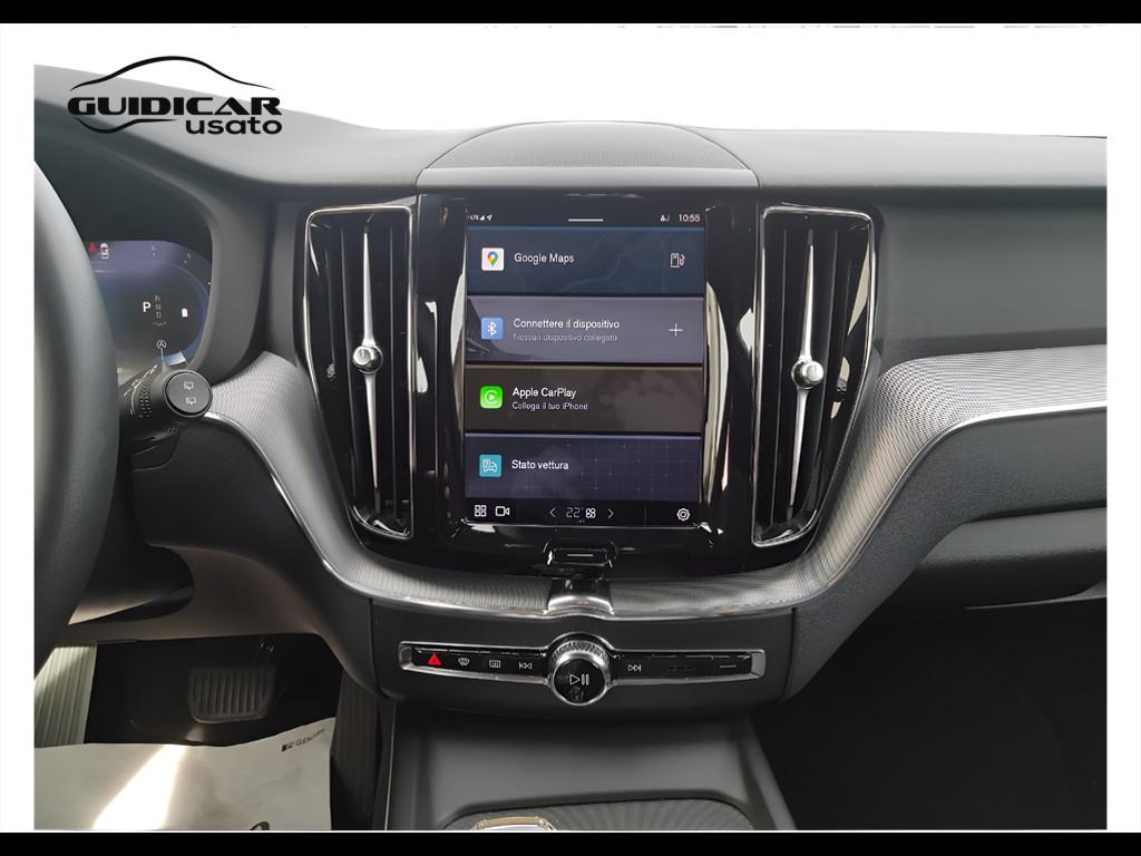 VOLVO XC60 II 2022 - XC60 2.0 b4 Plus Dark auto