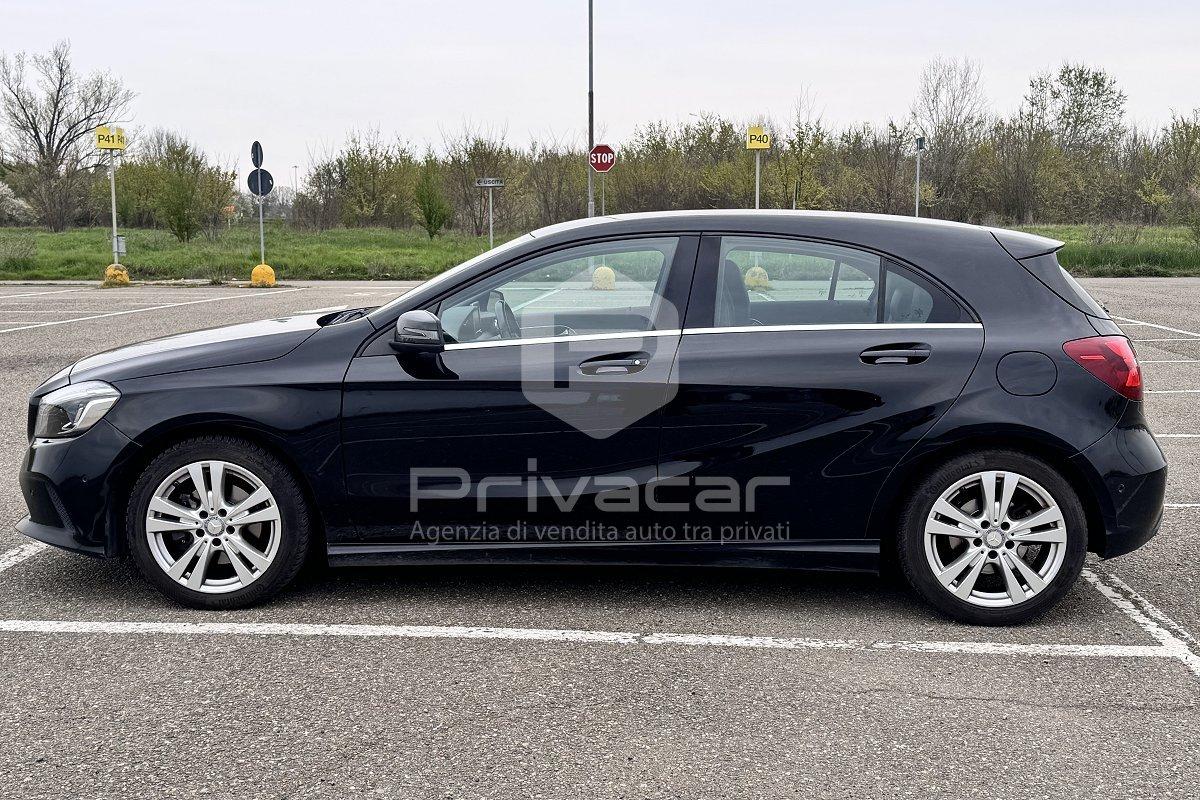 MERCEDES A 200 d Automatic Premium