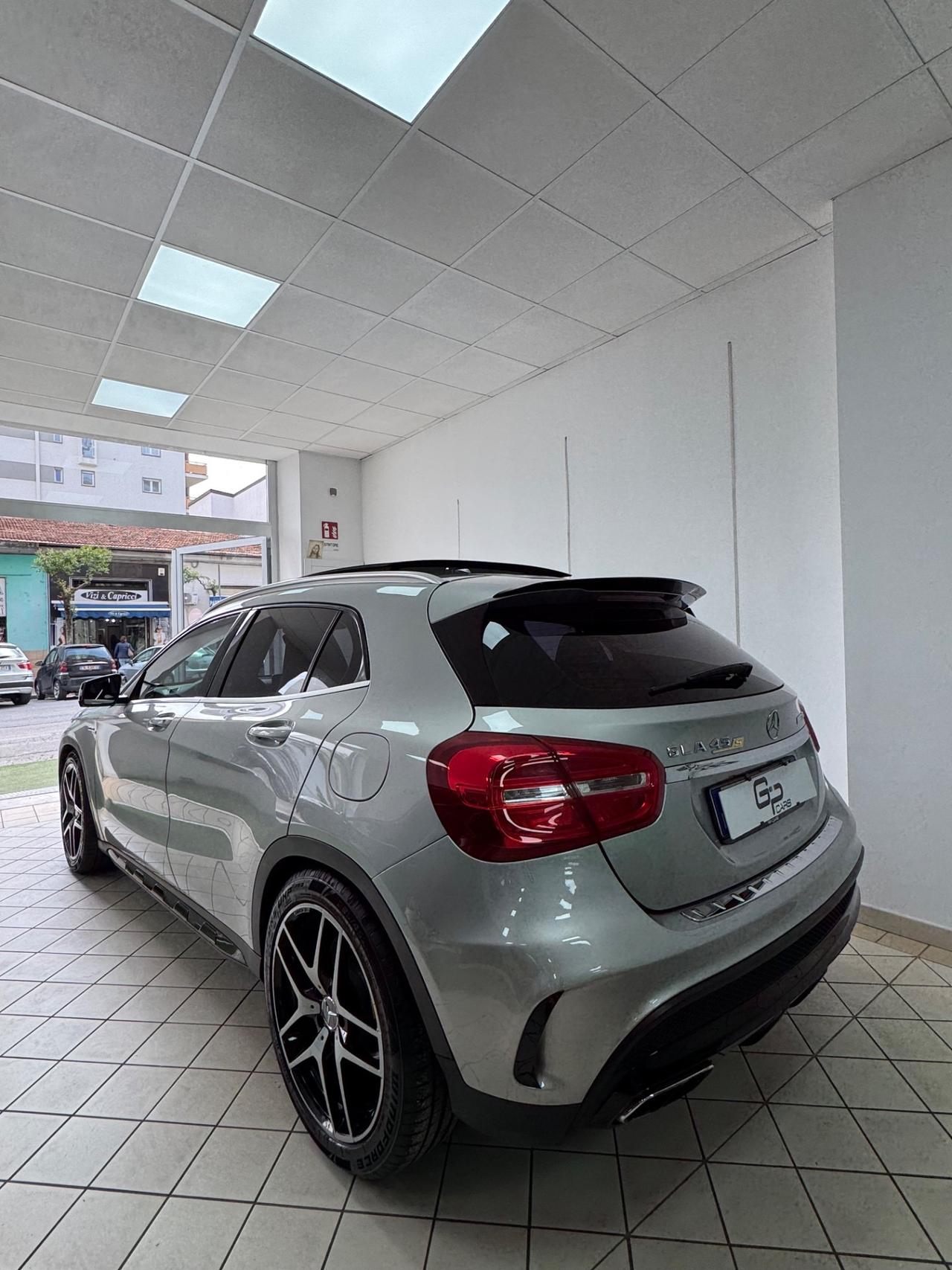 Mercedes-benz GLA 45 AMG 4Matic