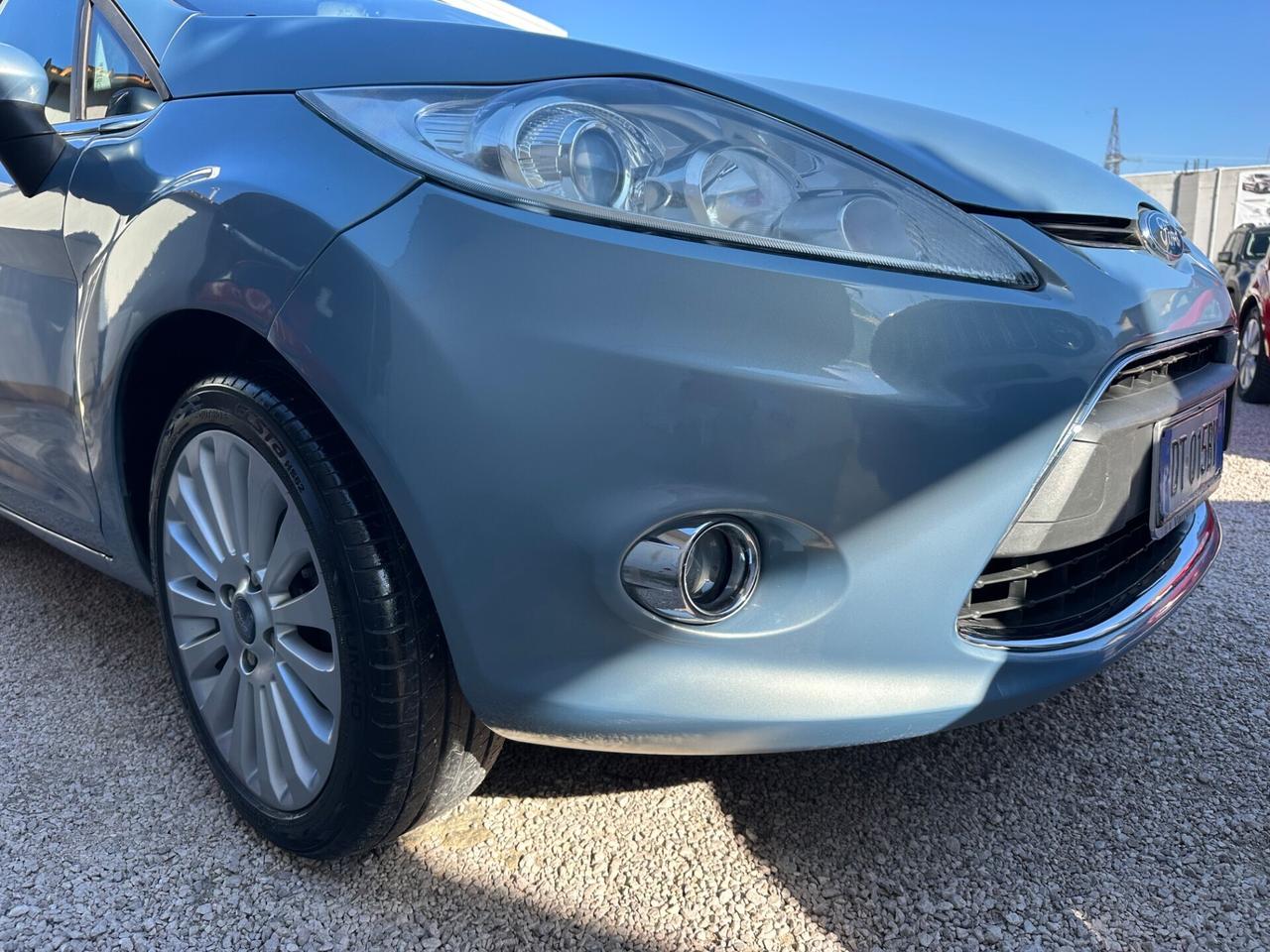 Ford Fiesta 1.2 82 CV 5 porte Titanium