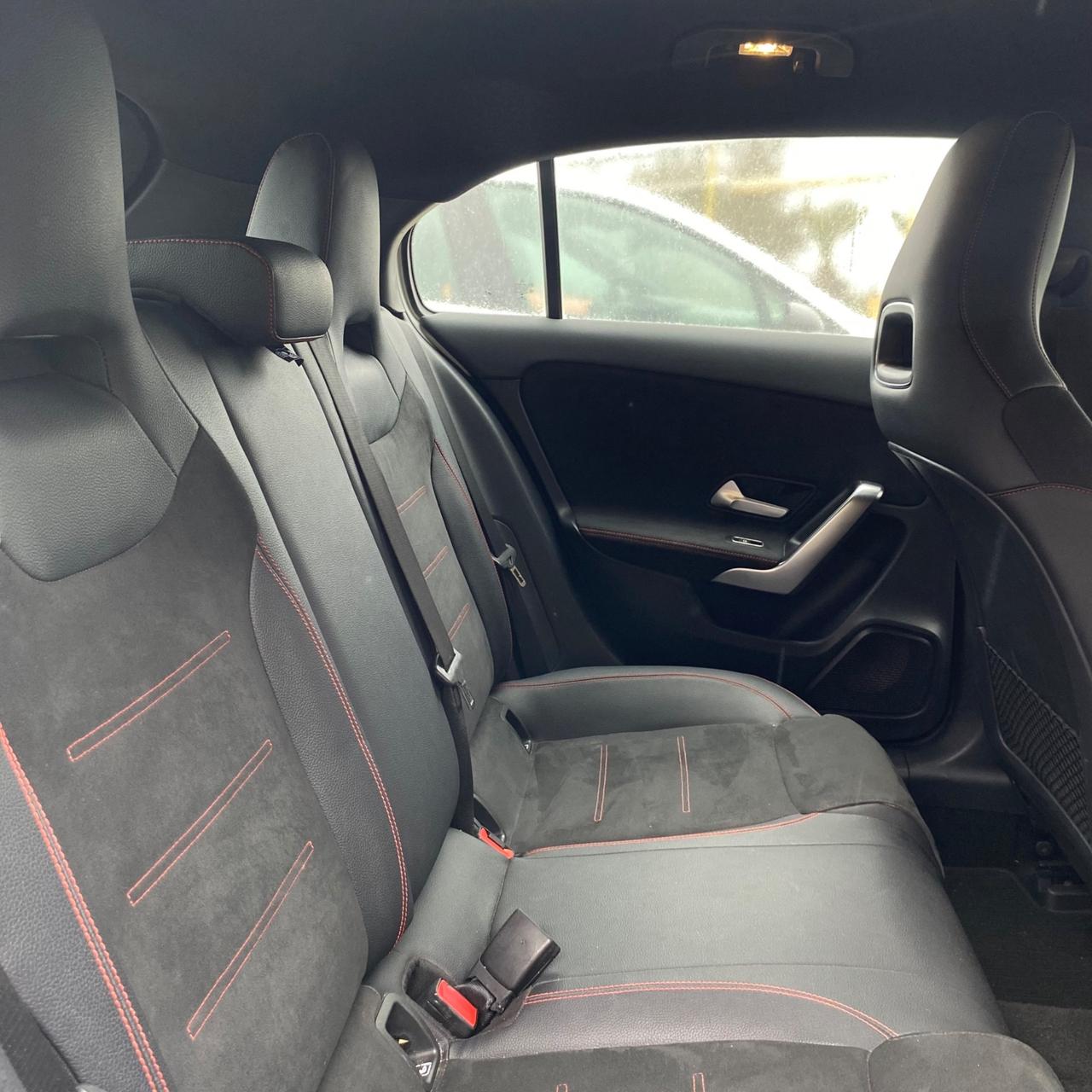 Mercedes-benz A 180 A 180 d . Iva inclusa