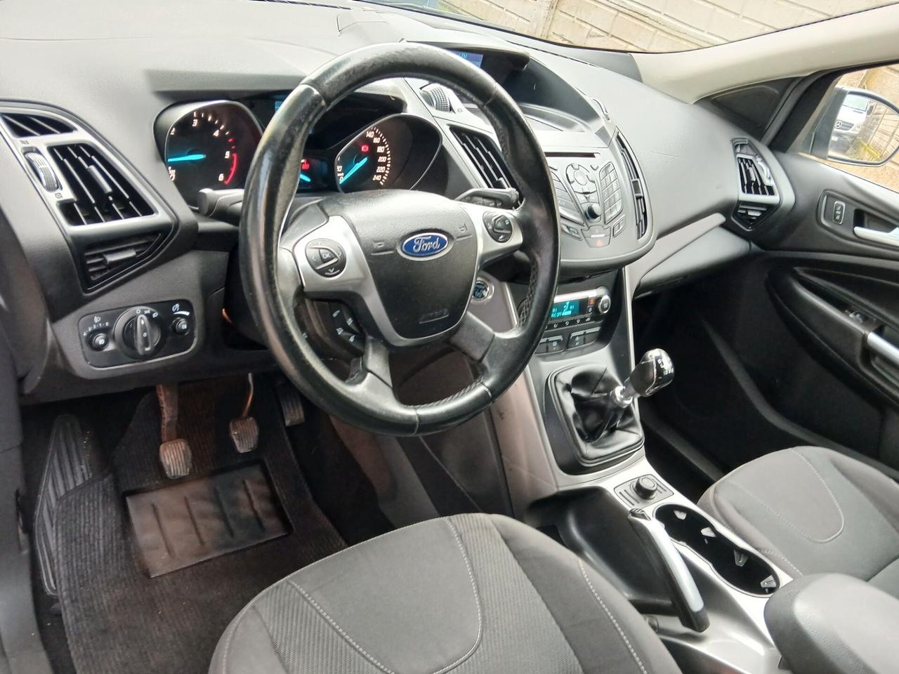 Ford Kuga 2,0 EURO 6 TAGLIANDI CERTIFICATI