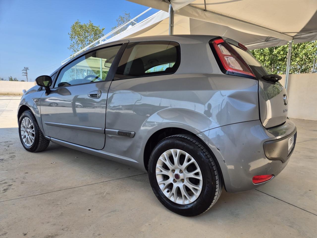 Fiat Punto Evo 1.4 3 porte Dynamic GPL scad 2030