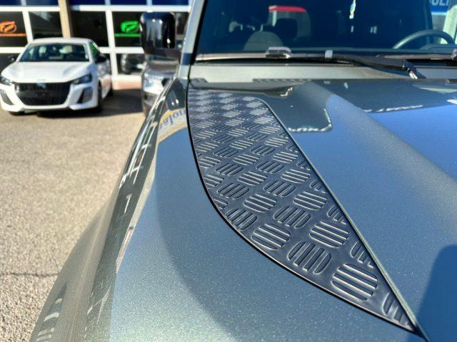 LAND ROVER Defender 110 3.0 D I6 200 CV AWD Auto S
