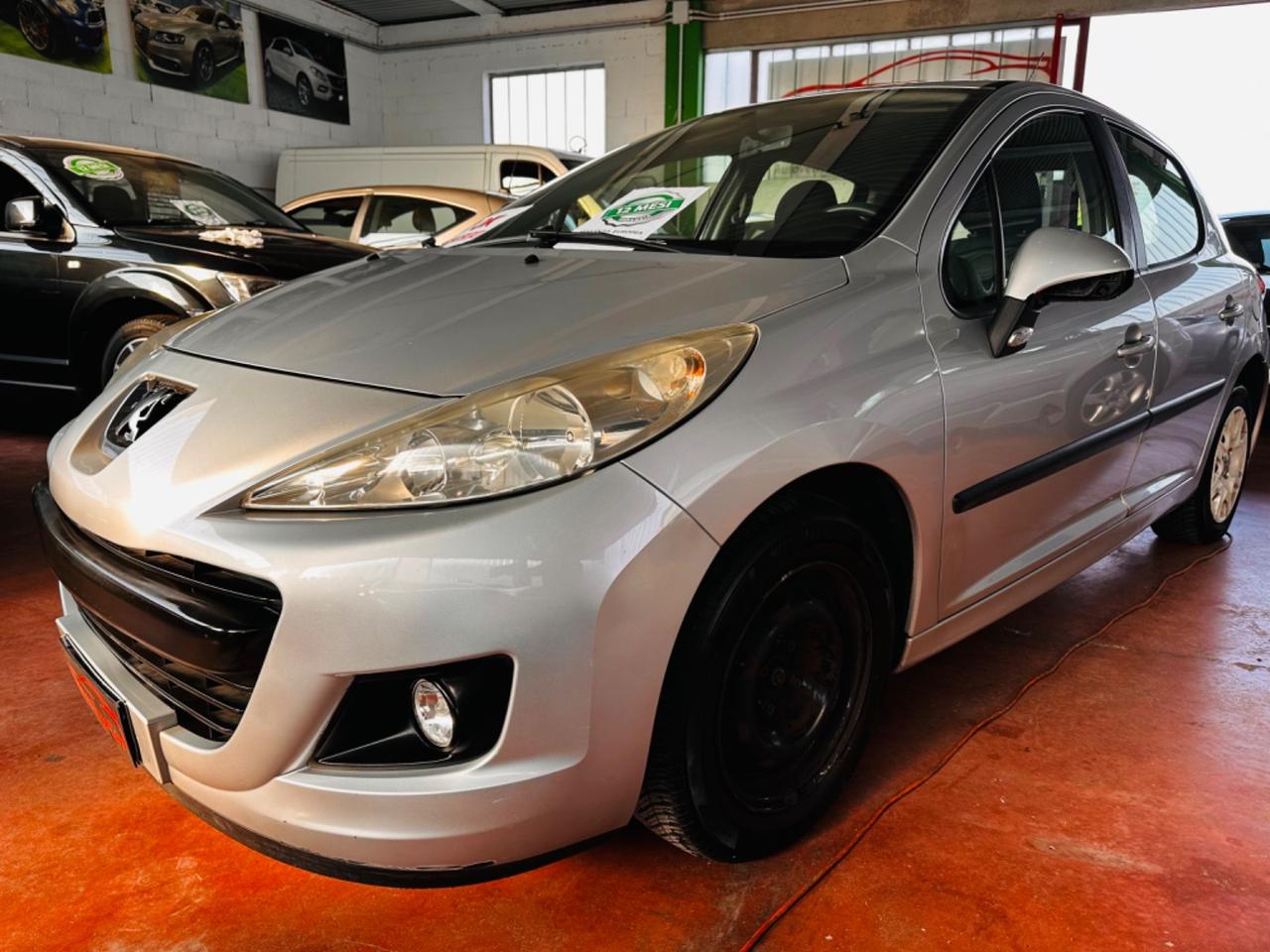 Peugeot 207 1.4 8V 75CV X Line ECO GPL