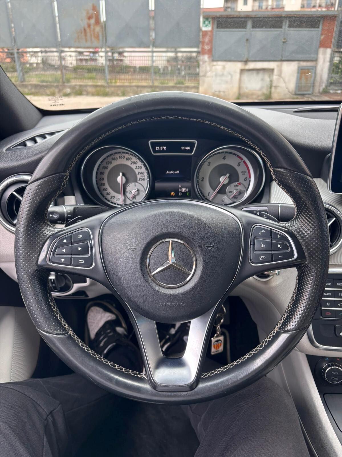 Mercedes-benz CLA 220 d Automatic Executive