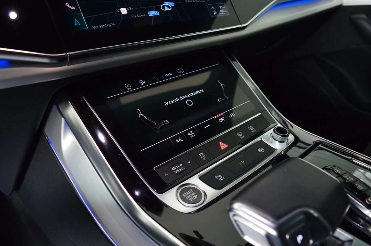 Audi Q8 45 TDI mhev Quattro tiptronic Sline