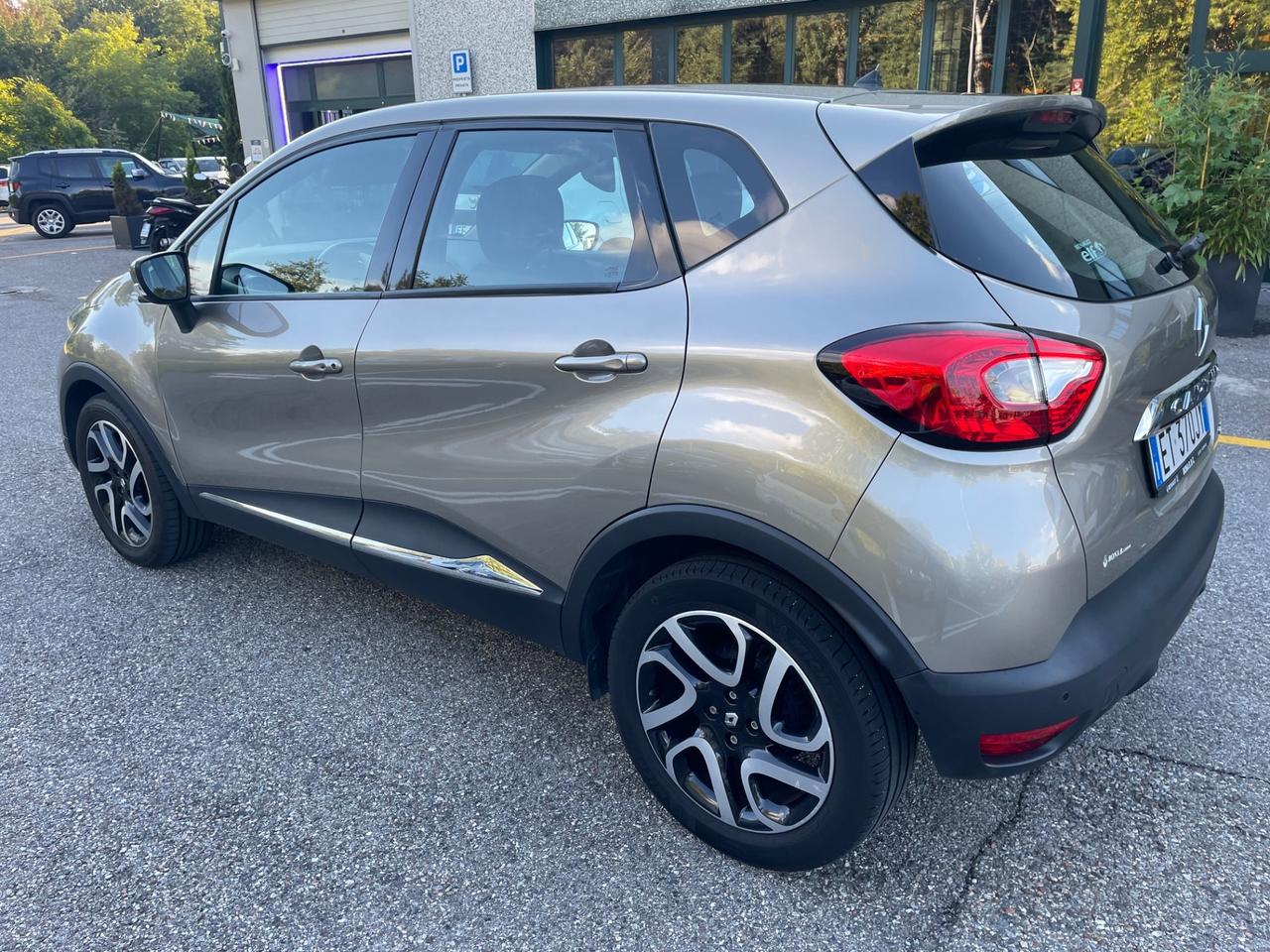 Renault Captur 1.5 dCi 8V 90 CV*Neopatentati*Automatik*Cerchi*