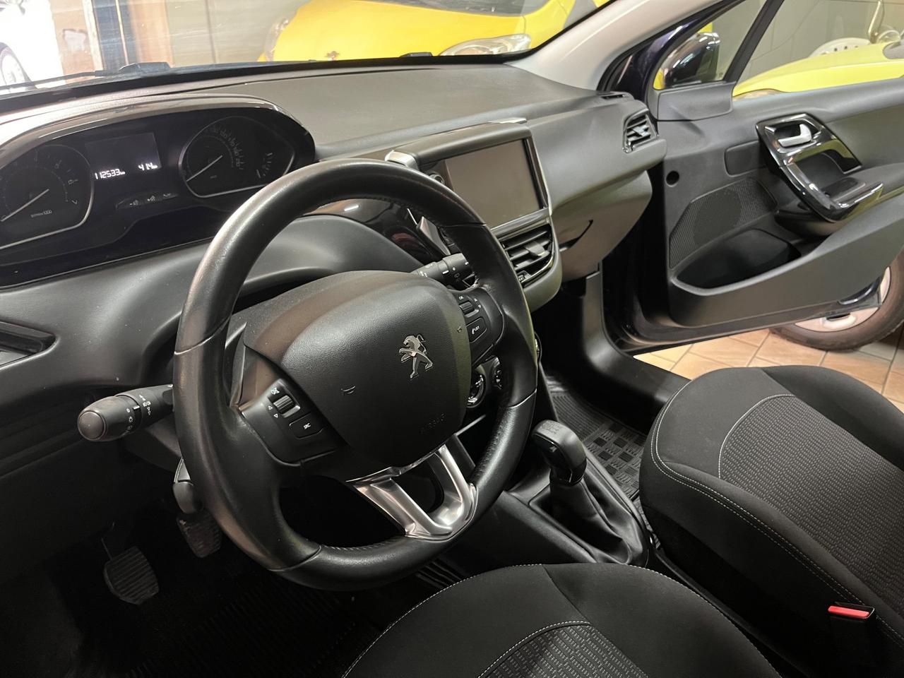 Peugeot 208 1.2 benzina Allure tagliandata 2017