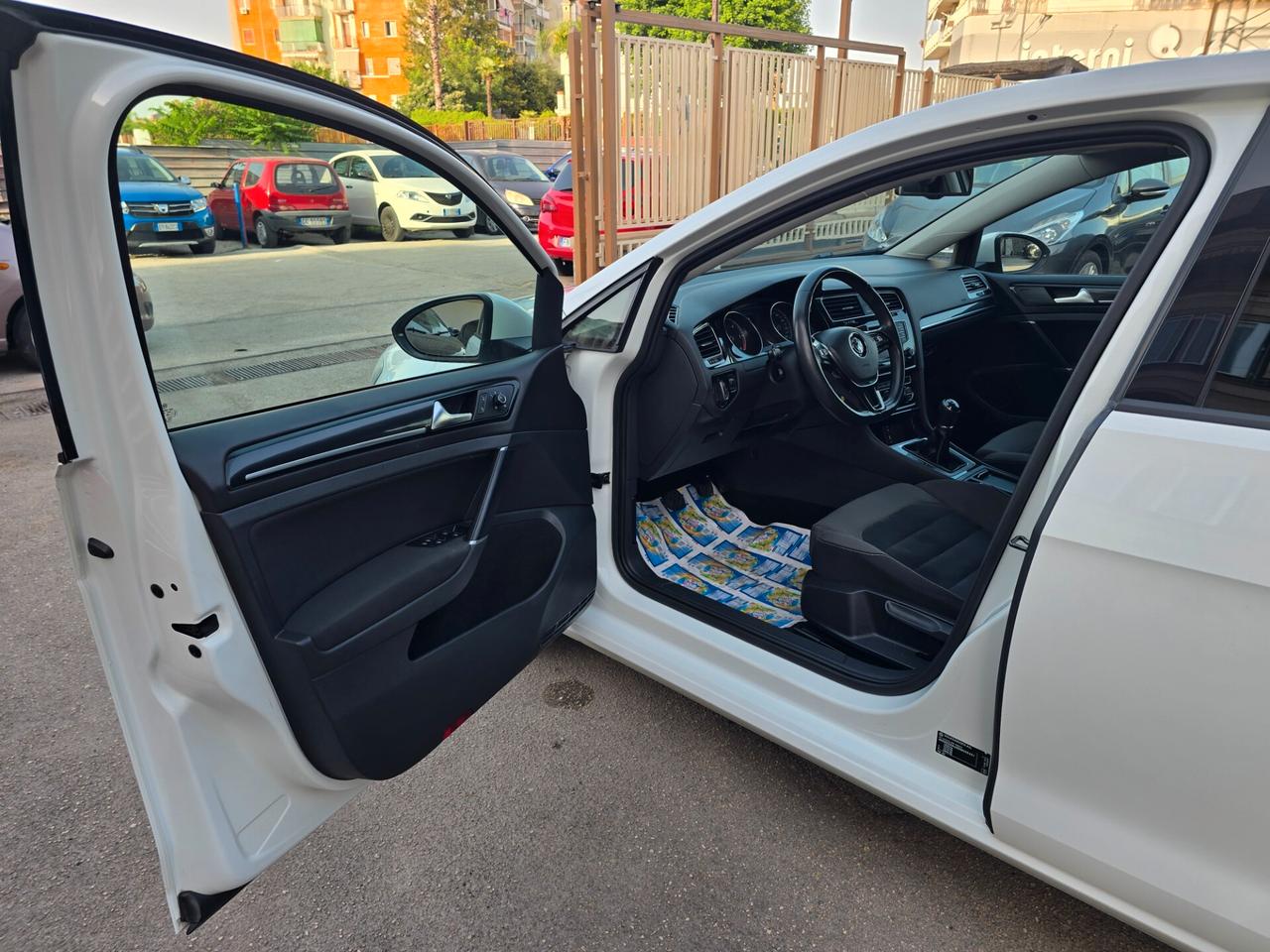 Volkswagen Golf 1.6 TDI 5p. Highline BlueMotion Technology