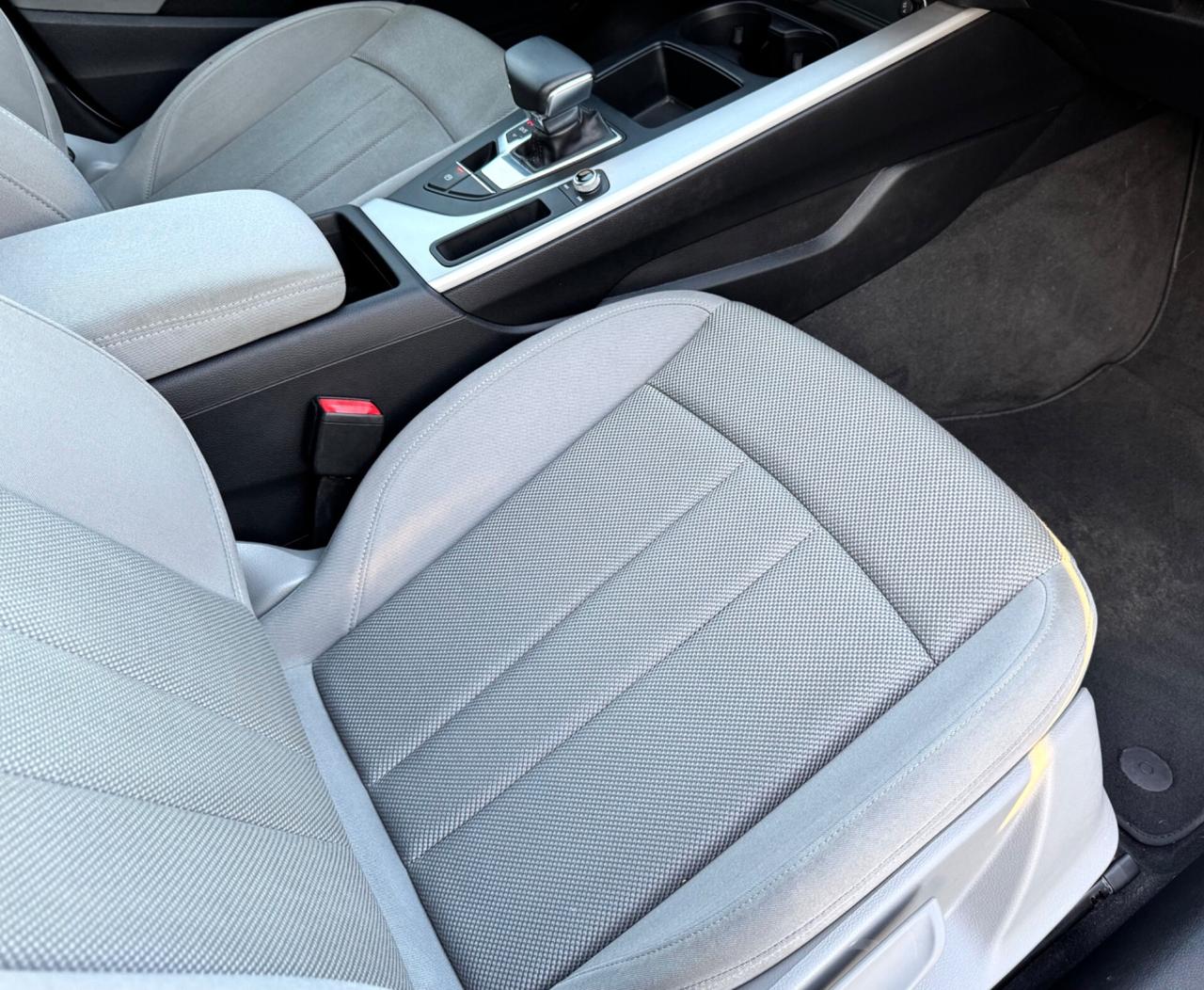 AUDI A4 2.0 Tdi Avant S-Tronic - Led 18