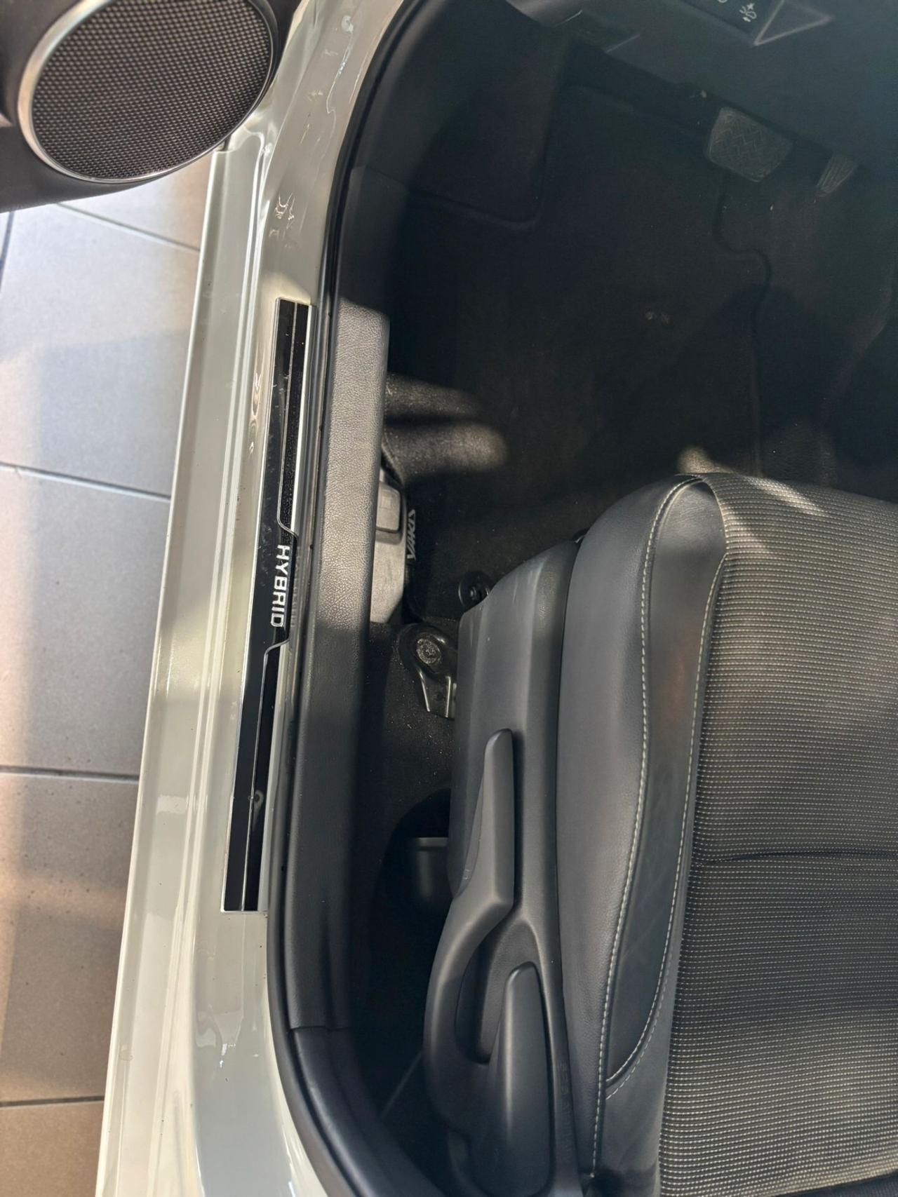 Toyota Yaris 1.5 Hybrid 5 porte GR-S 101cv