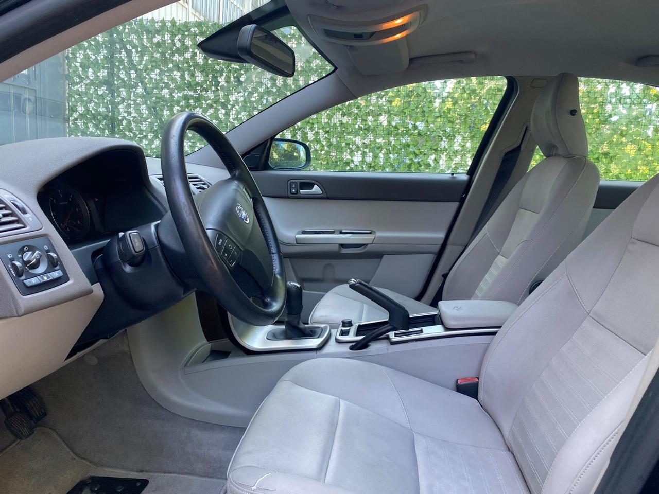 Volvo S40 1.6 D cat Momentum