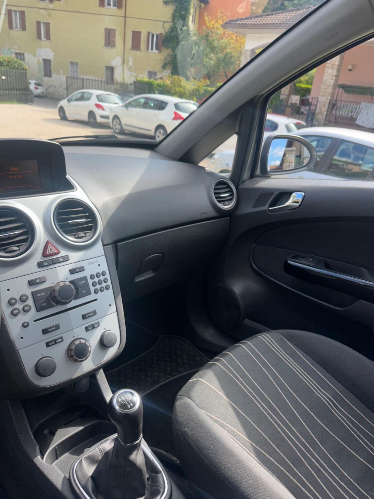 Opel CORSA 1.2 EDITION KMCERT NEOPAT GARANZ
