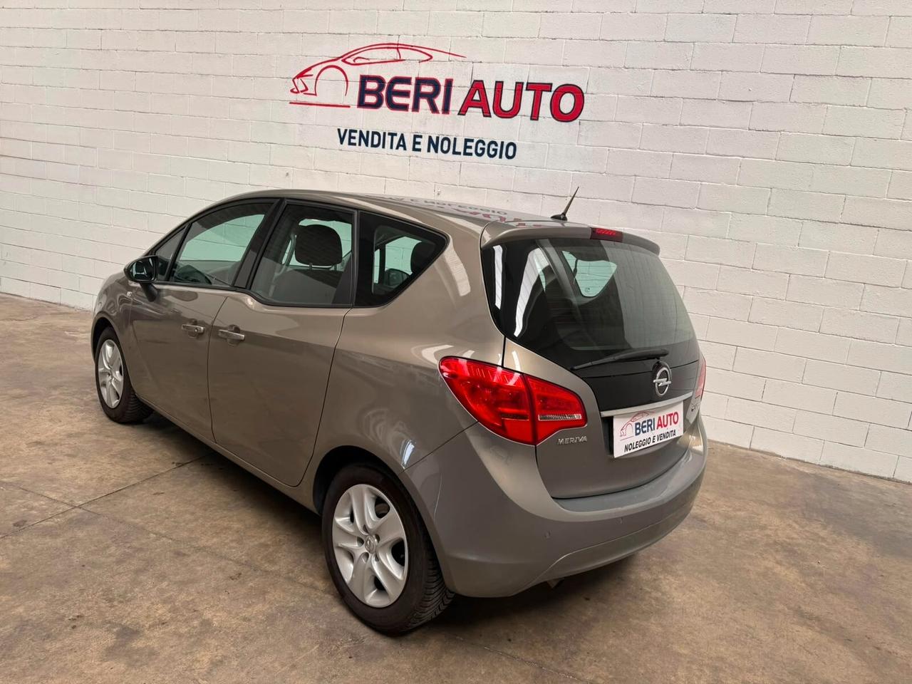 Opel Meriva adatta neopatentati