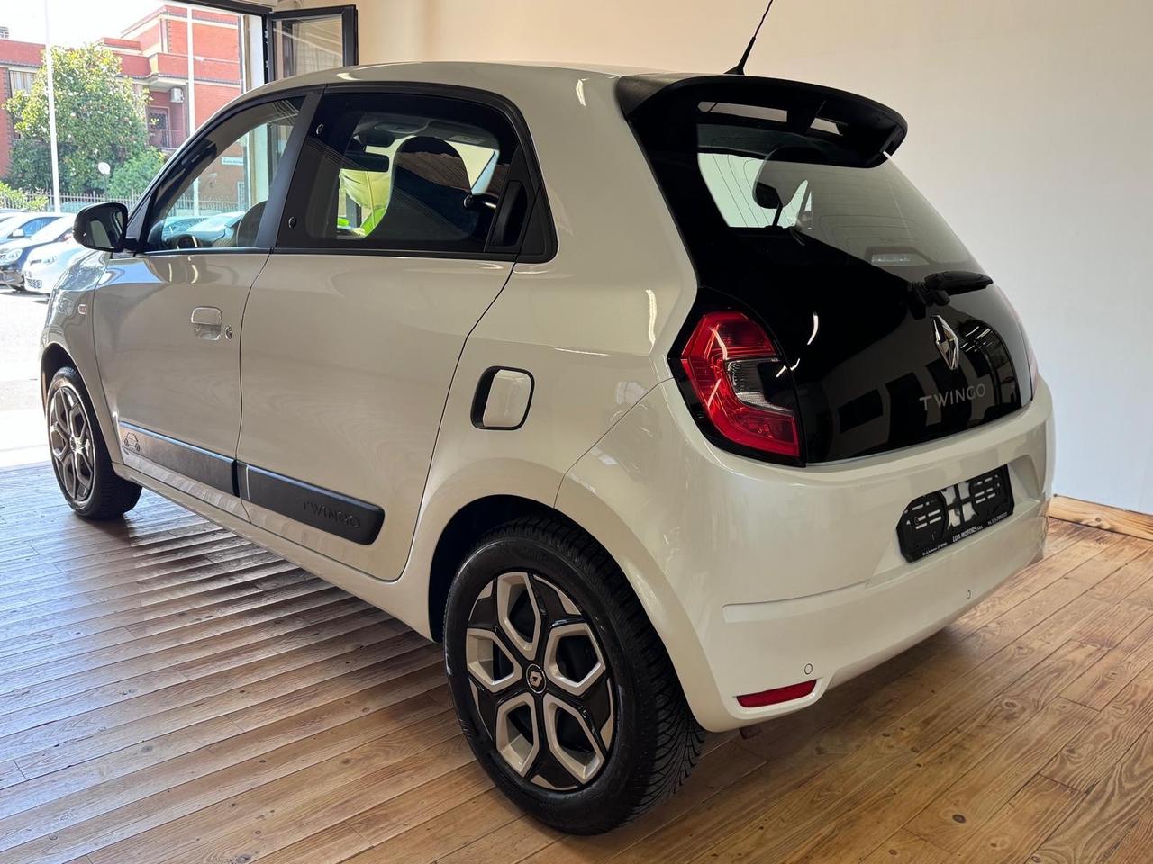 Renault Twingo 1.0 65cv NEOPATENTATI , LED NAVI CLIMA AUTO, UNIPRO