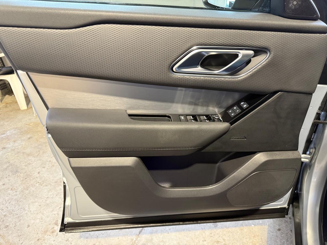 Land Rover Range Velar 2.0D I4 204 CV R-Dynamic S