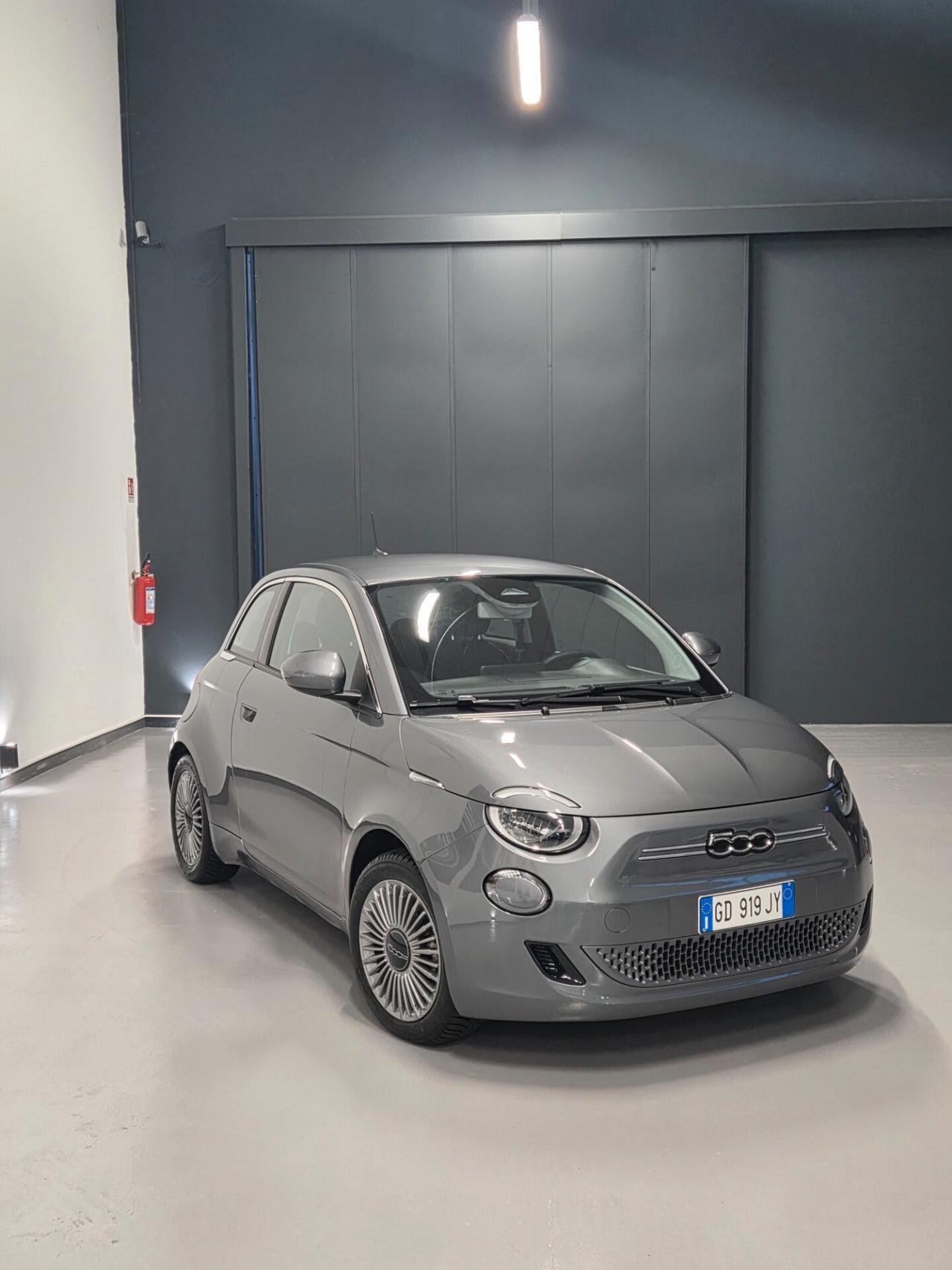 Fiat 500 500e Berlina 42 kWh icon