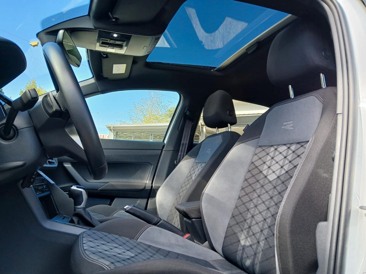 Volkswagen Taigo 1.0 TSI 115 CV DSG R-Line-AZIENDALE