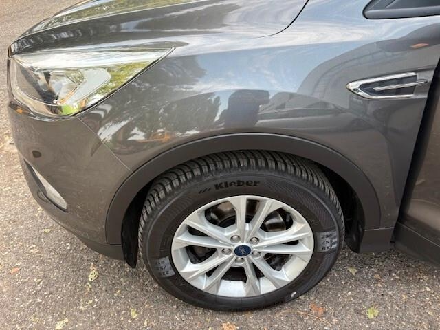 Ford Kuga 1.5 TDCI 120 CV S&S 2WD Powershift Titanium