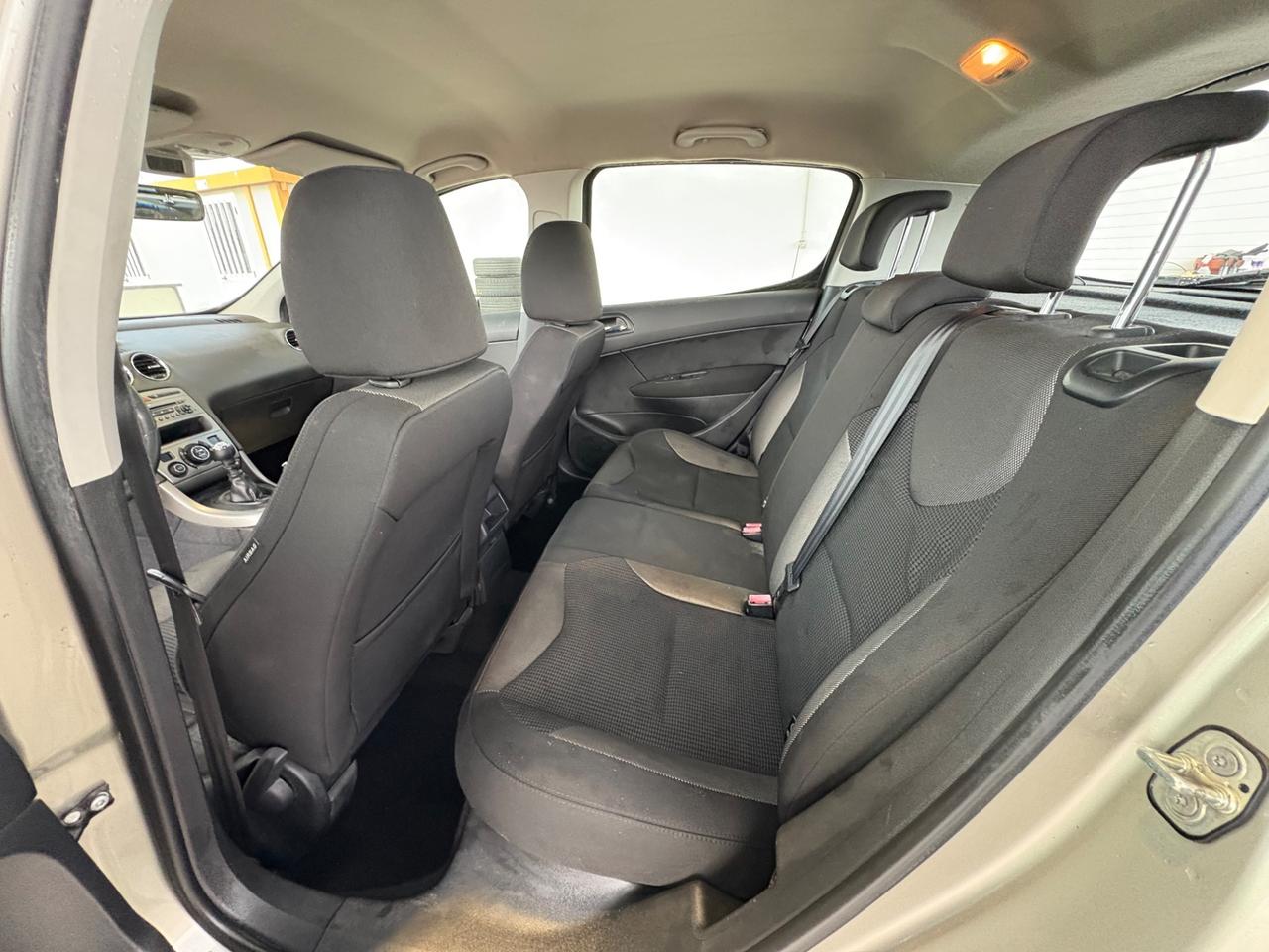 Peugeot 308 1.6 8V e-HDi 112CV Stop&Start 5p. Business