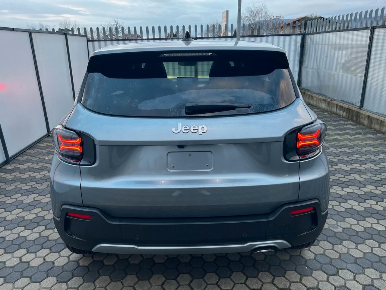 Jeep Avenger 1.2 Turbo 110 CV MHEV Summit