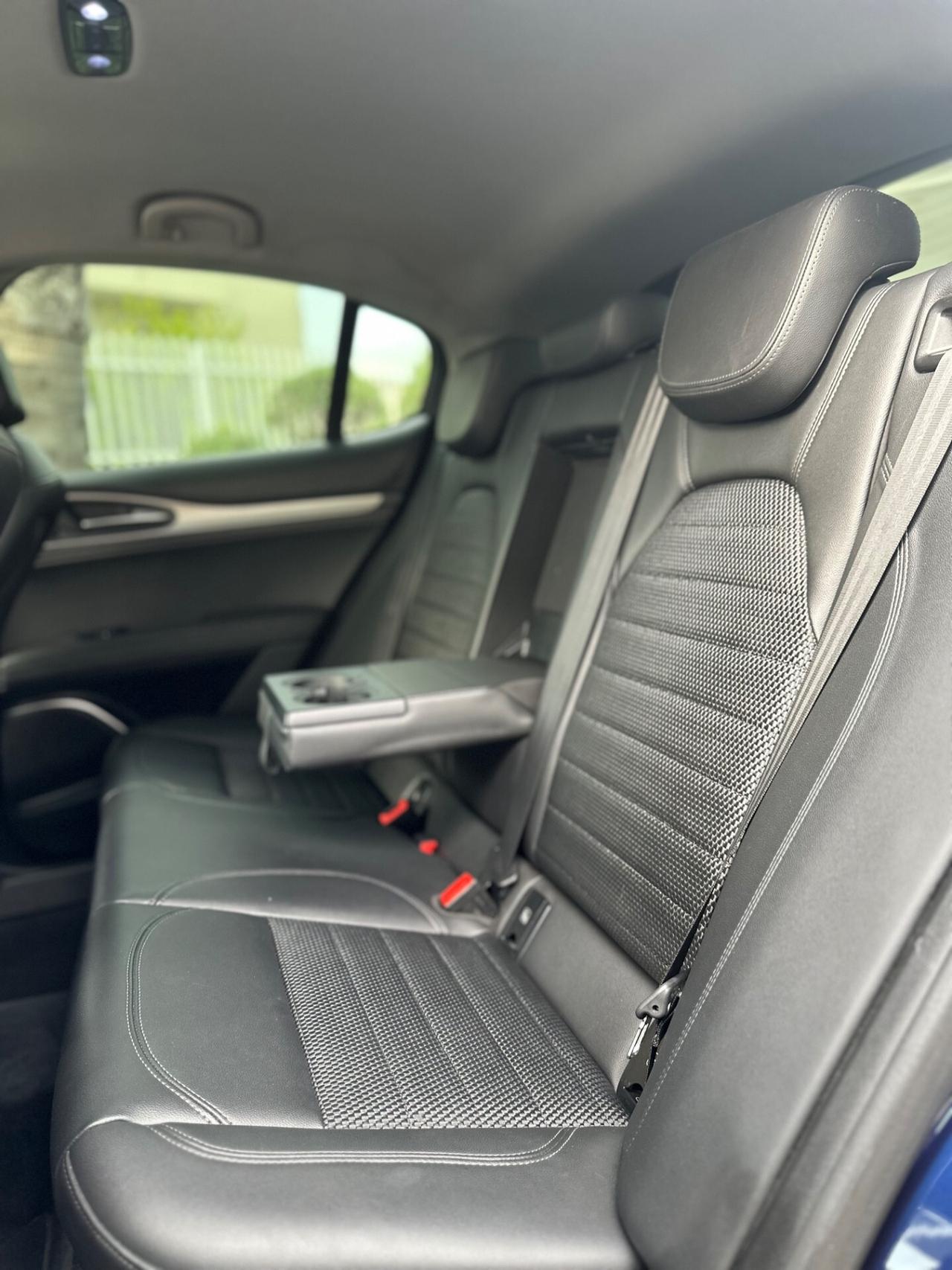 Alfa Romeo Stelvio 2.2 Turbodiesel 210 CV