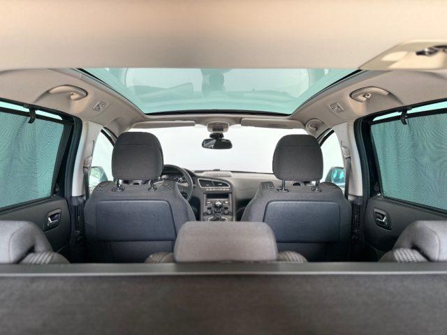PEUGEOT 5008 1.6 HDi 112CV Business