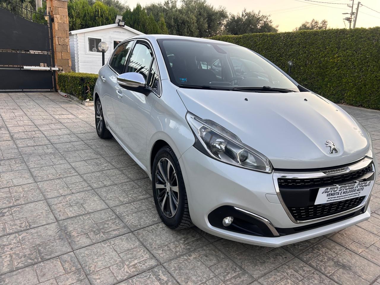Peugeot 208 BlueHDi 75 5 porte Allure