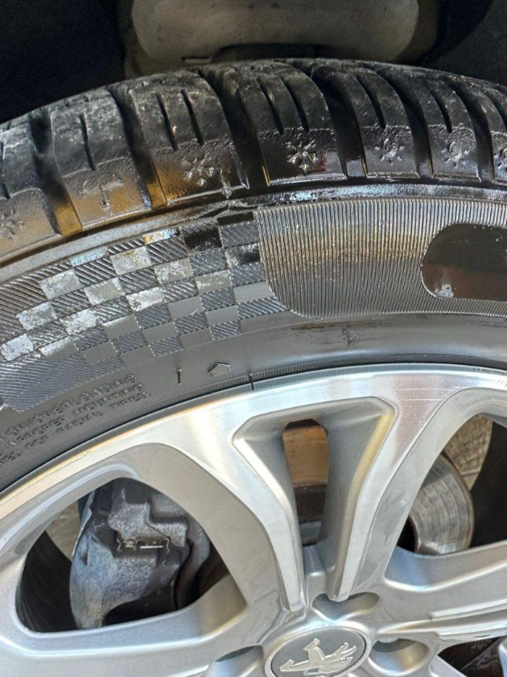 PEUGEOT 208 1.4 8V HDi 68CV 5p. Allure