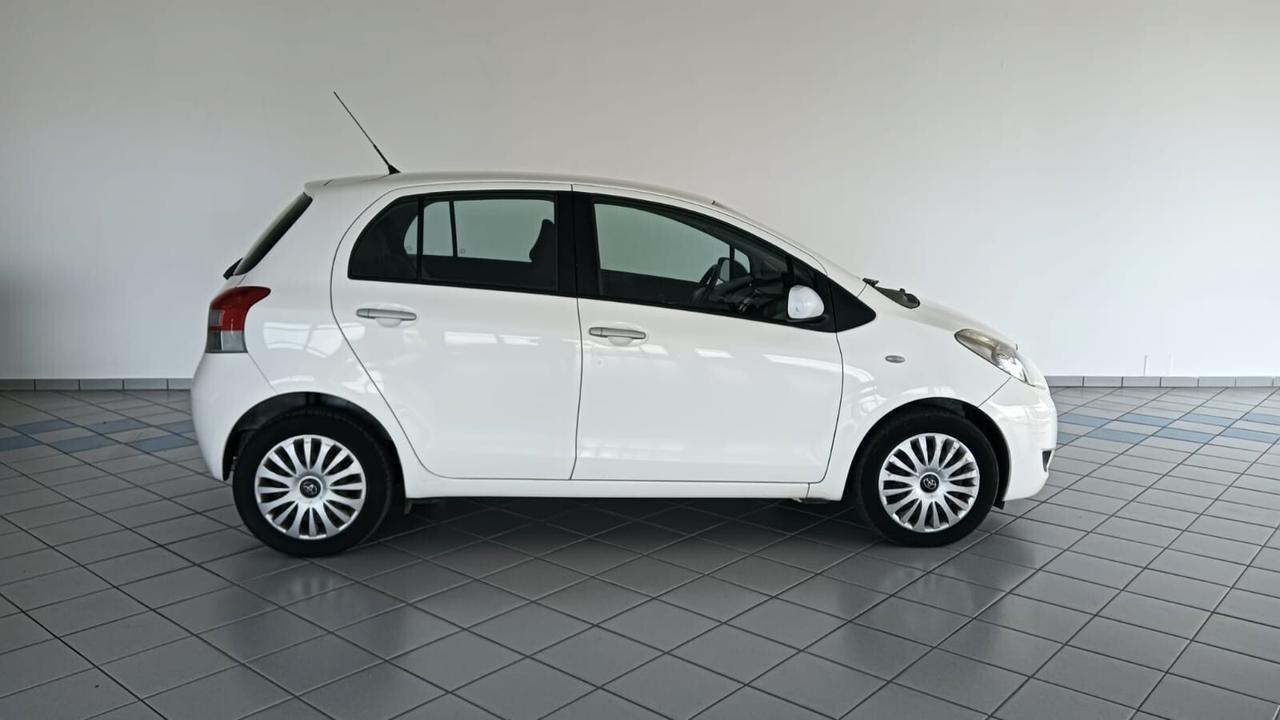 Toyota Yaris 1.4 D-4D DPF 5 porte Sol
